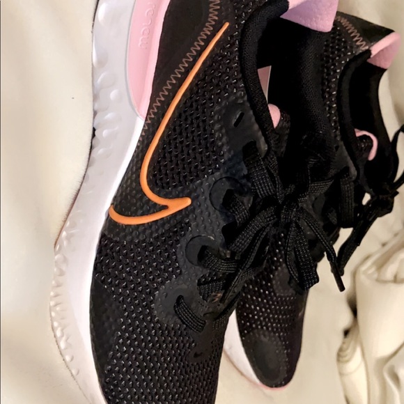 Wmns Renew Run 'Orange Pulse' - Picture 4 of 7